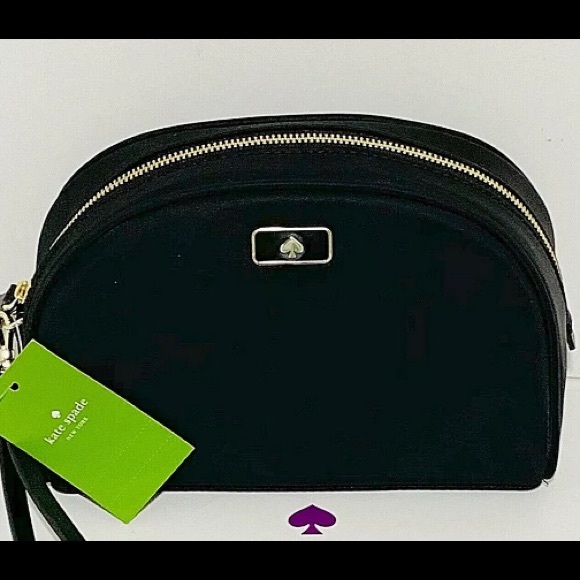 kate spade Handbags - 🌲Kate Spade Dawn Medium Dome Cosmetic Makeup Bag.
